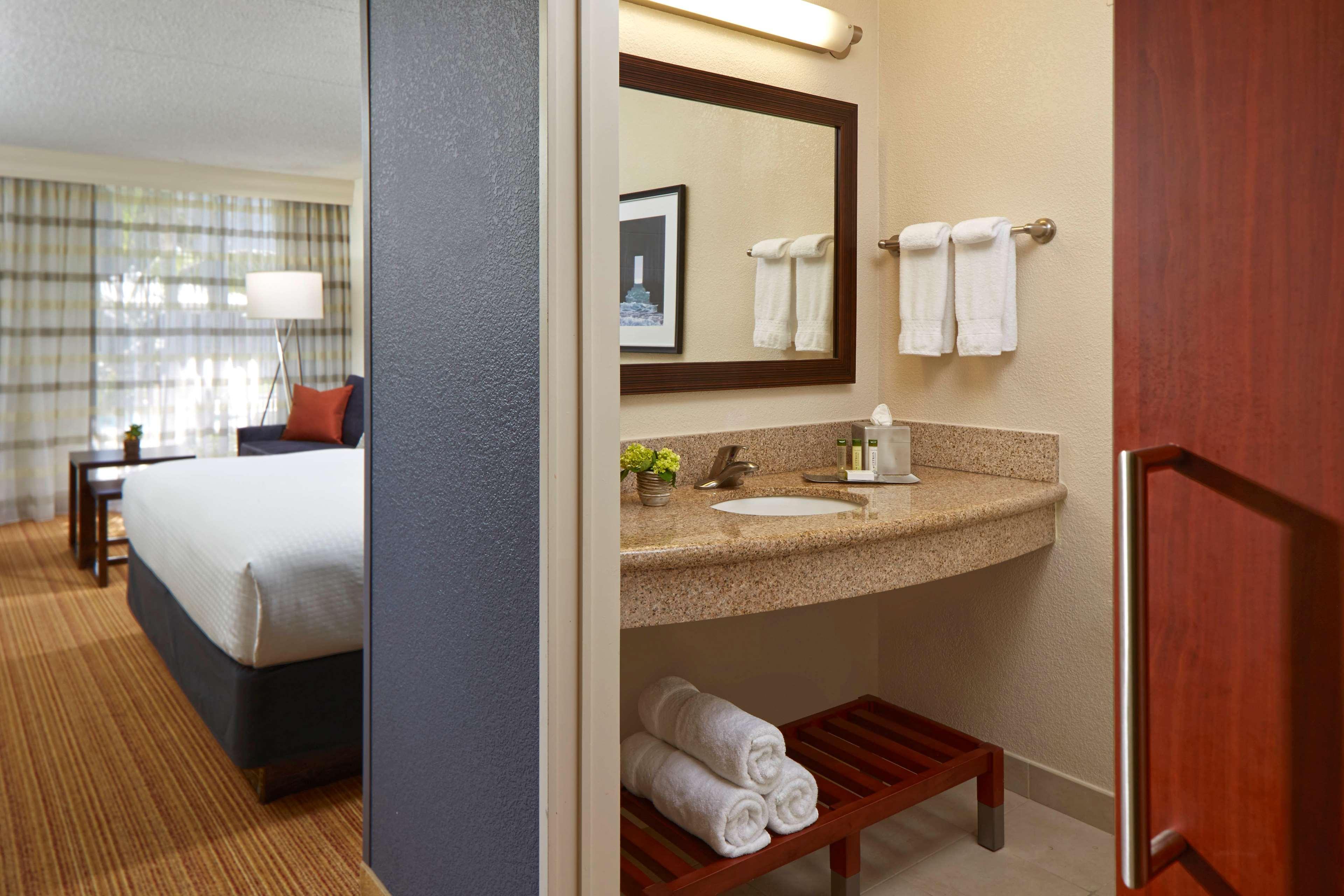 Hotel Mdr Marina Del Rey- A Doubletree By Hilton Los Angeles Bagian luar foto