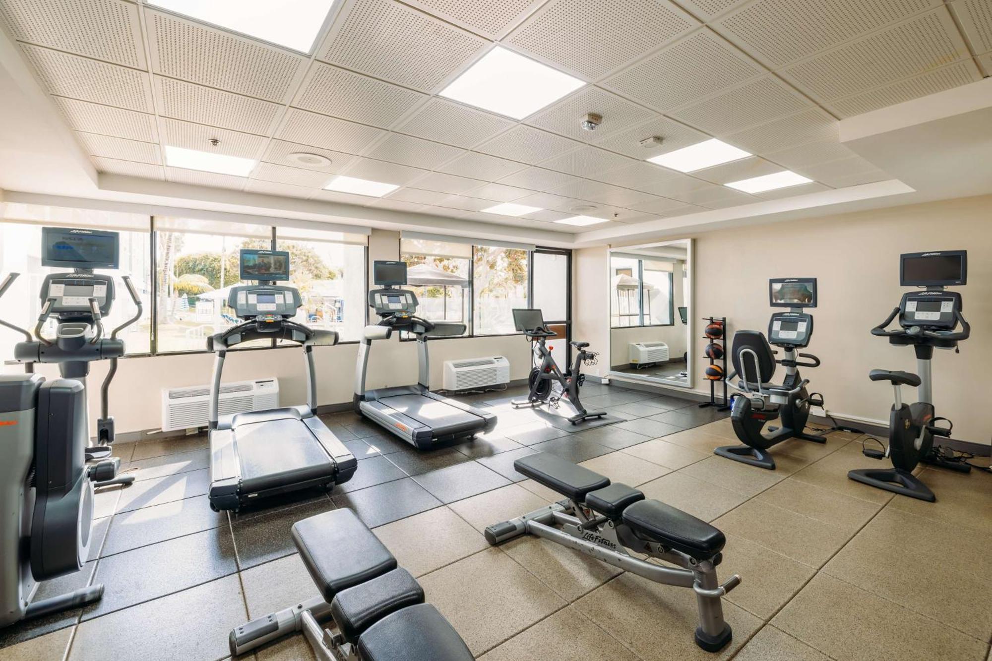 Hotel Mdr Marina Del Rey- A Doubletree By Hilton Los Angeles Bagian luar foto