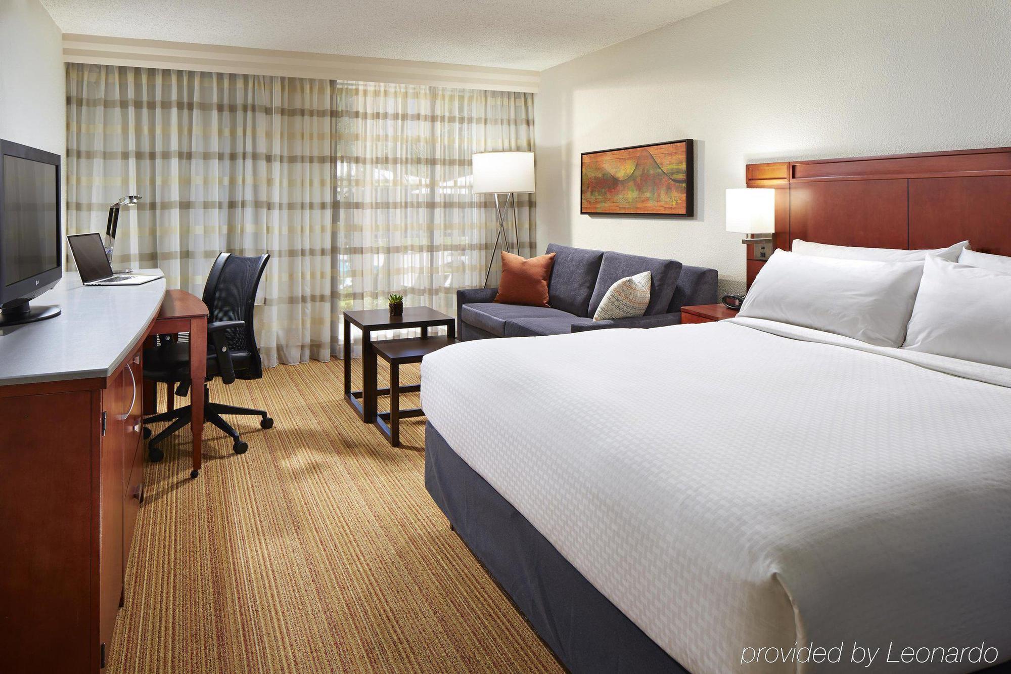 Hotel Mdr Marina Del Rey- A Doubletree By Hilton Los Angeles Bagian luar foto